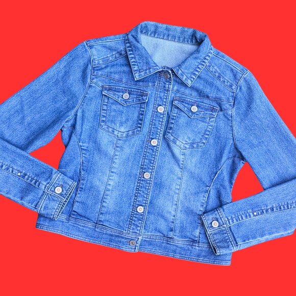 SOLD Handmade, Upcycled Stephen King's It The Movie Denim Jacket Size M - Picture 2 of 4